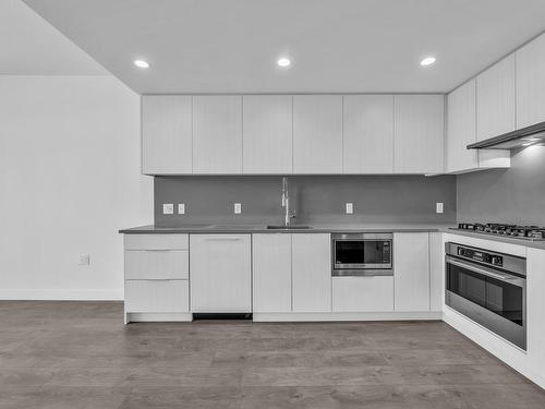 1002 4465 Juneau Street, Burnaby, BC 