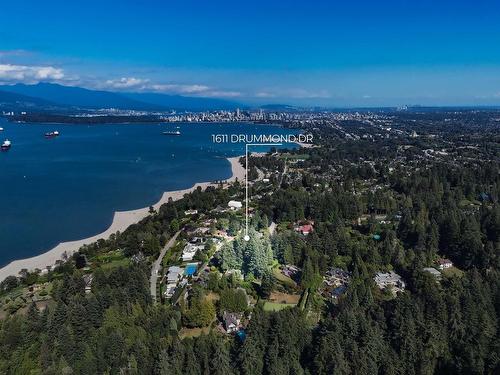 1611 Drummond Drive, Vancouver, BC 