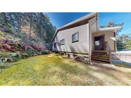 5667 Rutherford Road, Halfmoon Bay, BC 