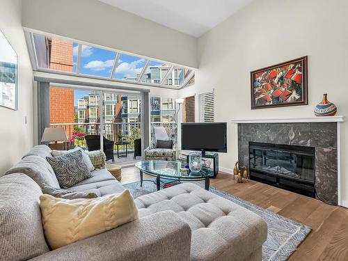 1557 Mariner Walk, Vancouver, BC 