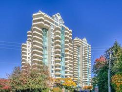 19A 328 TAYLOR WAY  West Vancouver, BC V7T 2Y4