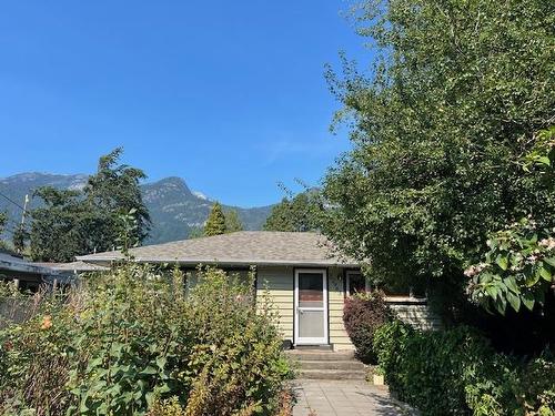 37963 Fourth Avenue, Squamish, BC 