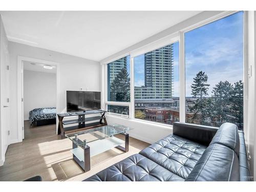 402 8238 Lord Street, Vancouver, BC 