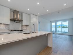 404 2485 LARCH STREET  Vancouver, BC V6K 0A3