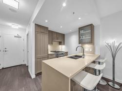 201 5598 ORMIDALE STREET  Vancouver, BC V5R 0E5