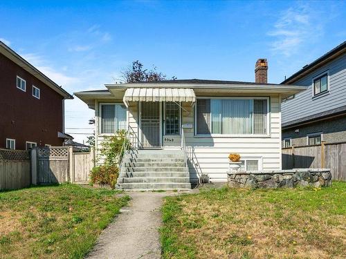 6949 Mckinnon Street, Vancouver, BC 