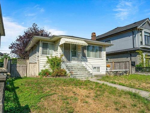 6949 Mckinnon Street, Vancouver, BC 