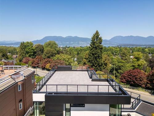 3635 W 14Th Avenue, Vancouver, BC 