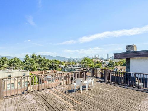 220 2025 W 2Nd Avenue, Vancouver, BC 