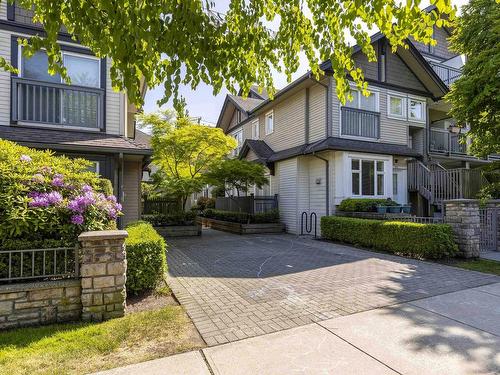 109 4438 Albert Street, Burnaby, BC 