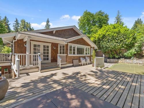 850 Forest Hills Drive, North Vancouver, BC 