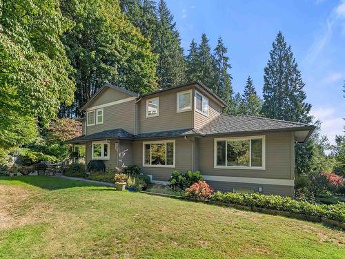 1720 Pierard Road, North Vancouver, BC 