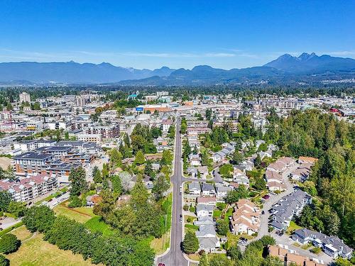 22758 Holyrood Avenue, Maple Ridge, BC 