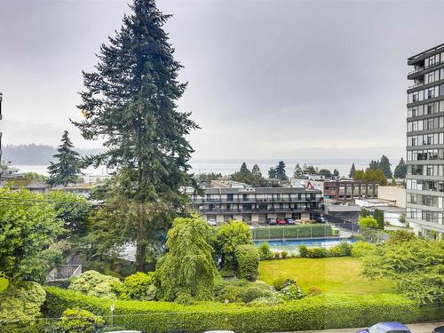 501 1455 Duchess Avenue, West Vancouver, BC 