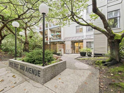 305 1422 E 3Rd Avenue, Vancouver, BC 