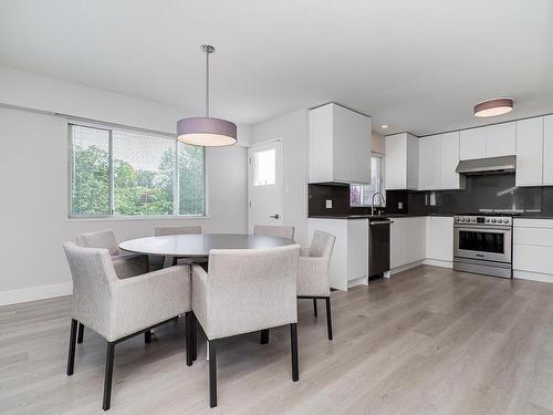 7949 Burnlake Drive, Burnaby, BC 