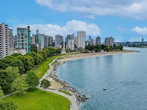 304 2095 Beach Avenue, Vancouver, BC 