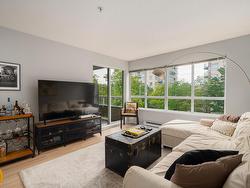 310 4990 MCGEER STREET  Vancouver, BC V5R 6C1