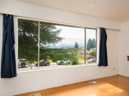 6845 Hycrest Drive, Burnaby, BC 