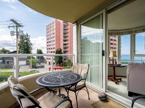 301 2203 Bellevue Avenue, West Vancouver, BC 