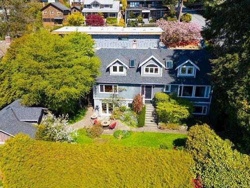 1461 27Th Street, West Vancouver, BC 