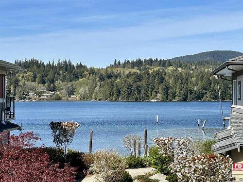 5954 Beachgate Lane, Sechelt, BC 