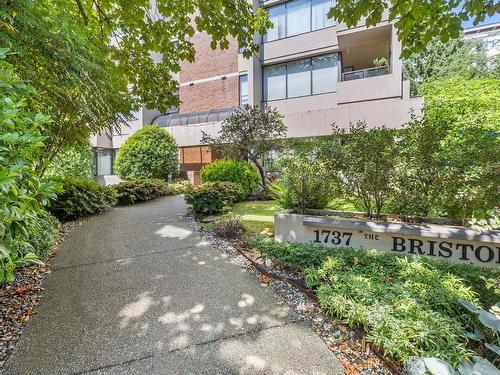 502 1737 Duchess Avenue, West Vancouver, BC 