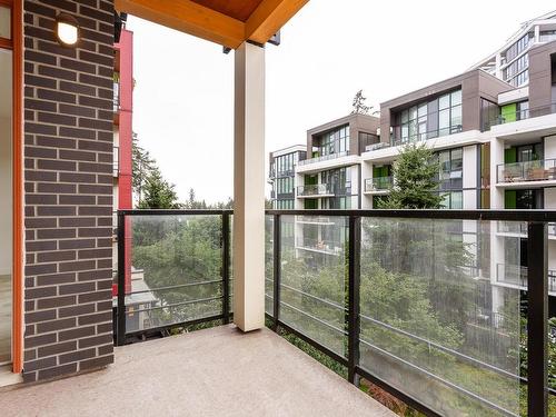 301 3581 Ross Drive, Vancouver, BC 