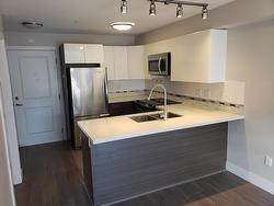 302 2408 E BROADWAY  Vancouver, BC V5M 4T9