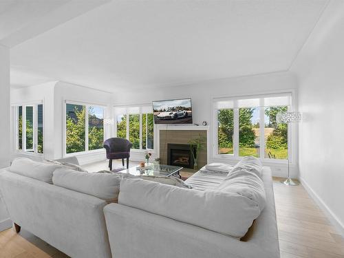 1436 Grand Boulevard, North Vancouver, BC 