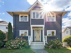 747 E 6TH STREET  North Vancouver, BC V7L 1R5