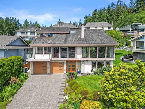 2966 Dresden Way, North Vancouver, BC 