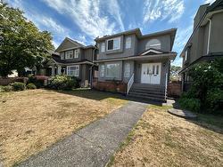 128 W 48TH AVENUE  Vancouver, BC V5Y 2Y7