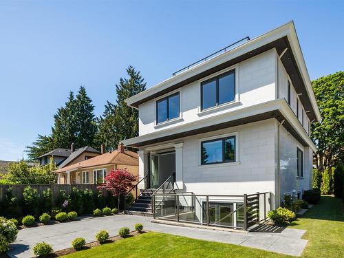 3708 W 1St Avenue, Vancouver, BC 