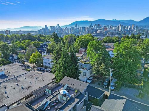 39 E 13Th Avenue, Vancouver, BC 