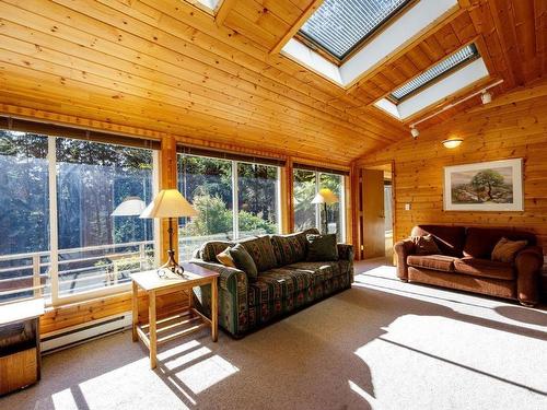 687 Windjammer Road, Bowen Island, BC 