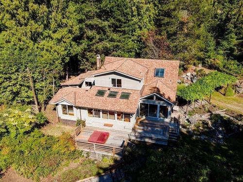 687 Windjammer Road, Bowen Island, BC 