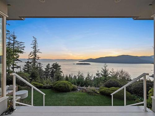 5476 West Vista Court, West Vancouver, BC 