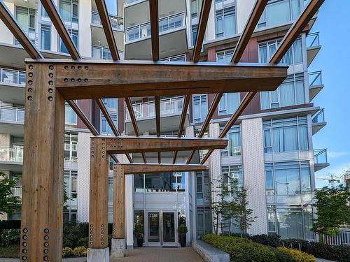 402 3188 Riverwalk Avenue, Vancouver, BC 