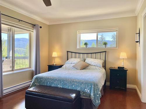 6155 Highmoor Place, Sechelt, BC 