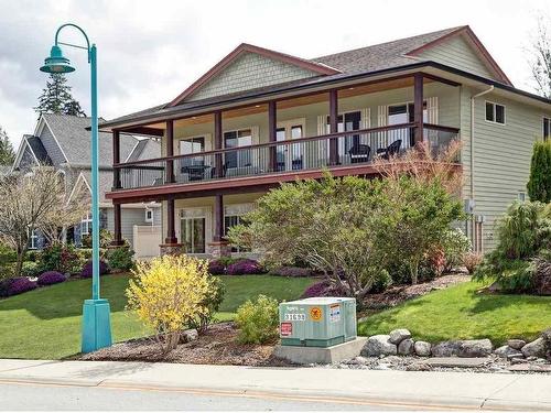 6155 Highmoor Place, Sechelt, BC 