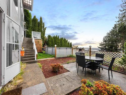 2206 Westhill Drive, West Vancouver, BC 