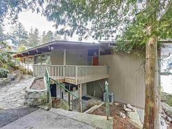 5122 MARINE DRIVE  West Vancouver, BC V7W 2P7