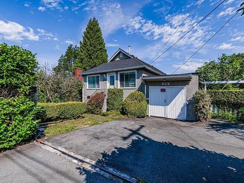 5988 Walker Avenue, Burnaby, BC 