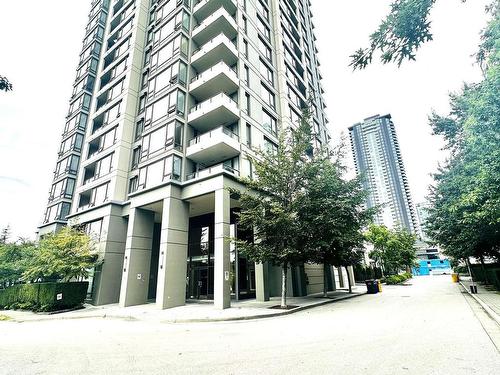 702 4178 Dawson Street, Burnaby, BC 