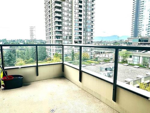 702 4178 Dawson Street, Burnaby, BC 