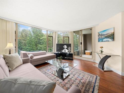 512 1327 E Keith Road, North Vancouver, BC 