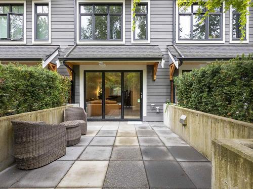 4 1960 Glenaire Drive, Vancouver, BC 