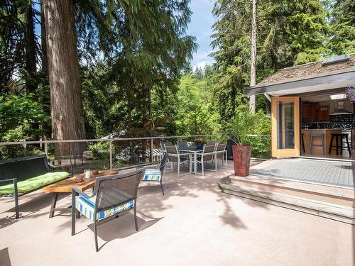 2407 Treetop Lane, North Vancouver, BC 