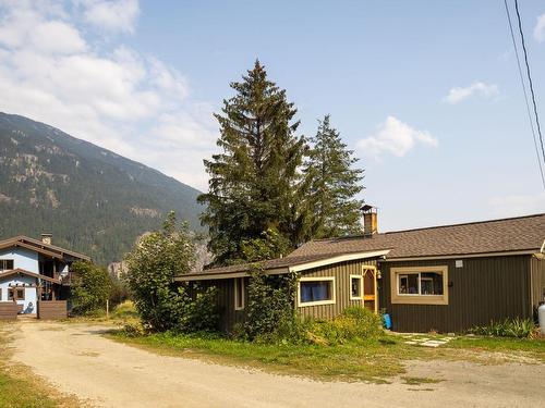 8184 Pemberton Meadows Road, Pemberton, BC 